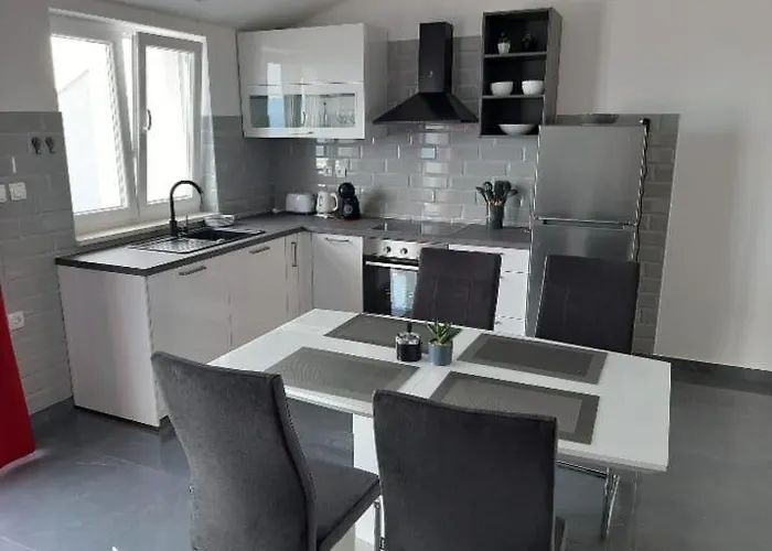 Apartamento Dobrila Zavala