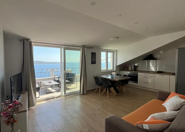 Dobrila Apartamento Zavala